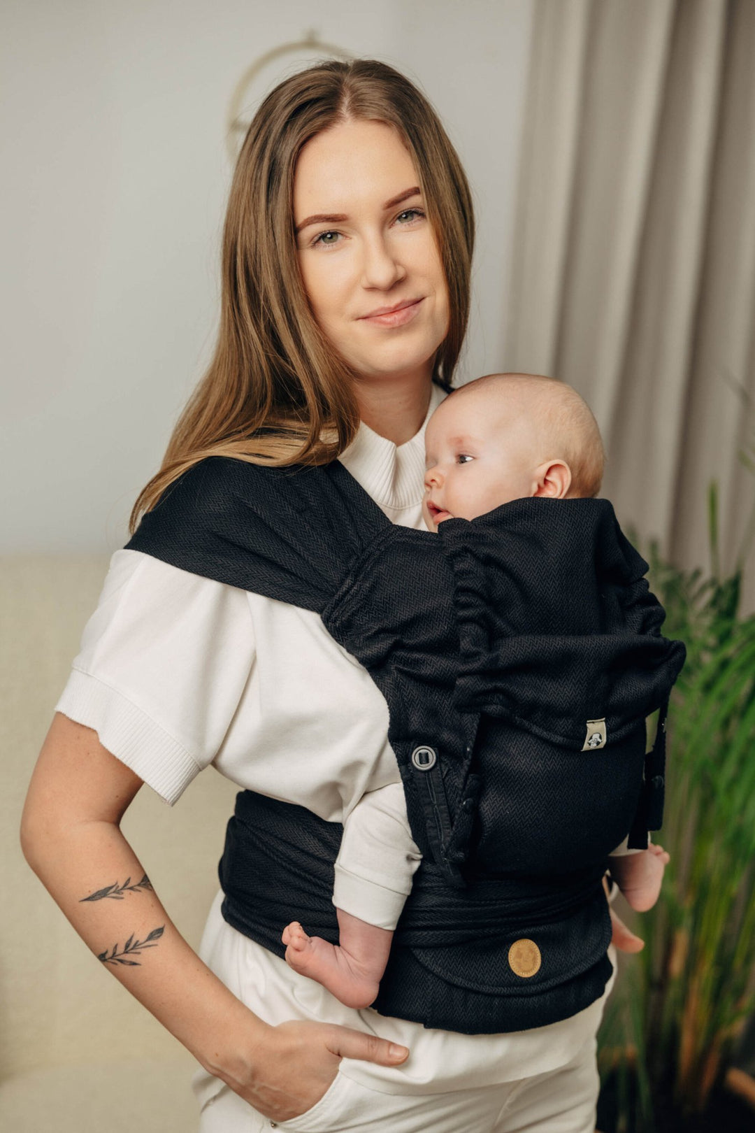 LennyLamb - LennyHybrid Half Buckle Baby Carrier - Black (100% Cotton) - Cloth and Carry
