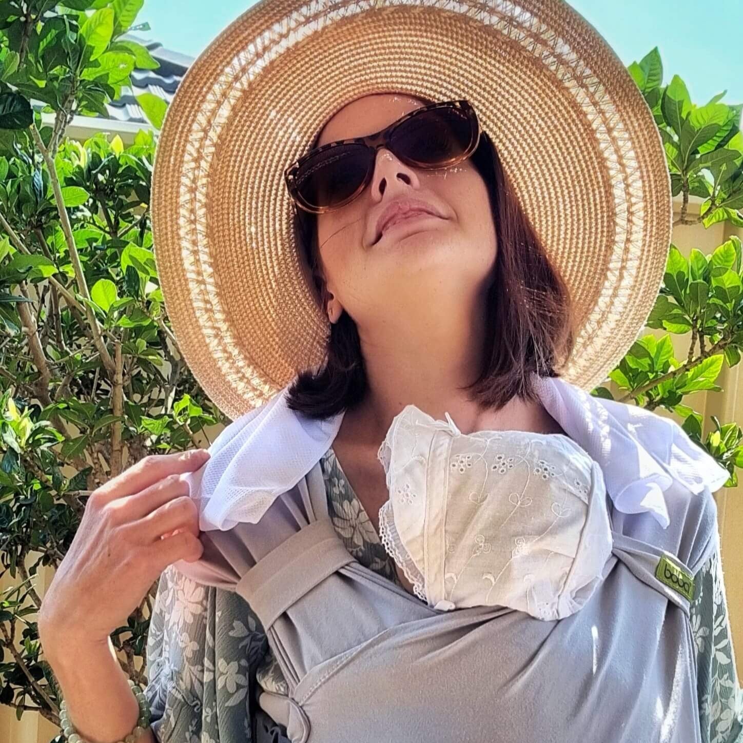 How To Use A Babywearing Cooling Towel - Cloth and Carry