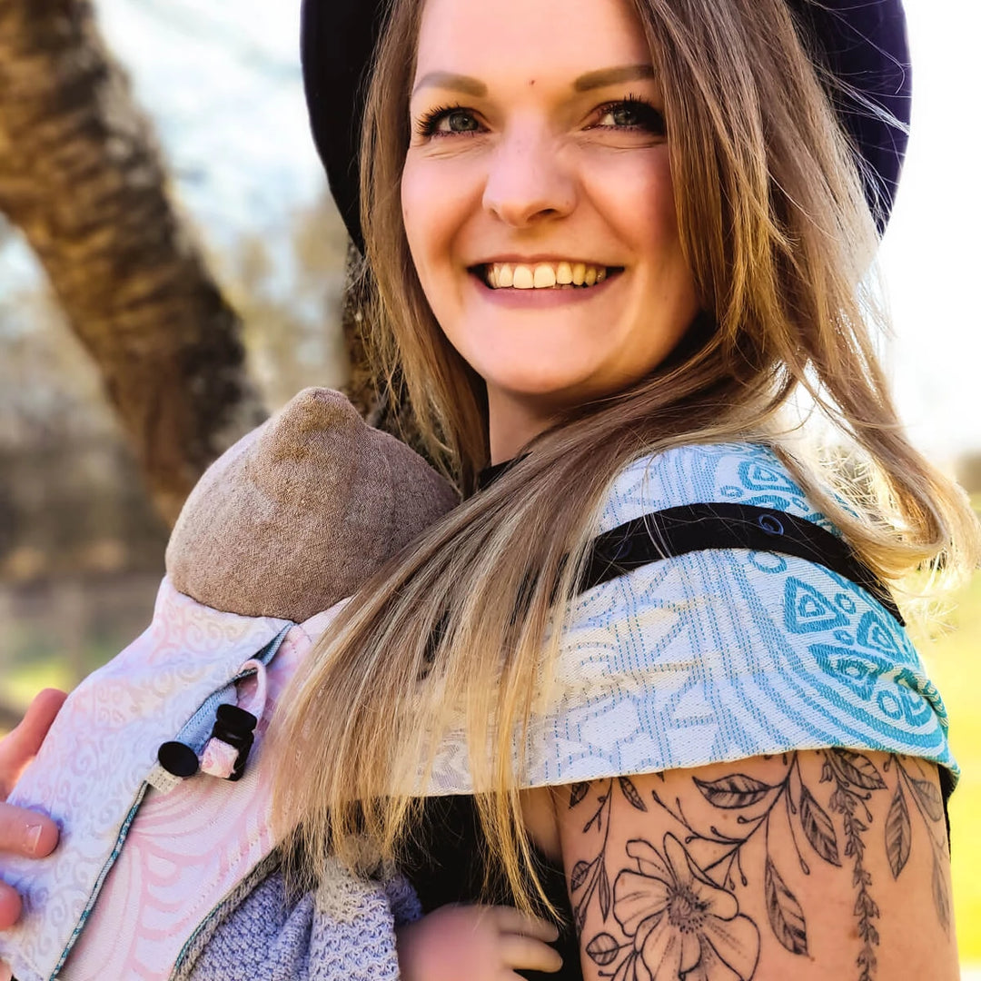 Hoppediz Primeo Baby Carrier - Jaipur Cream