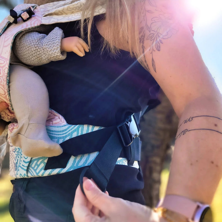Hoppediz Primeo Baby Carrier - Jaipur Cream