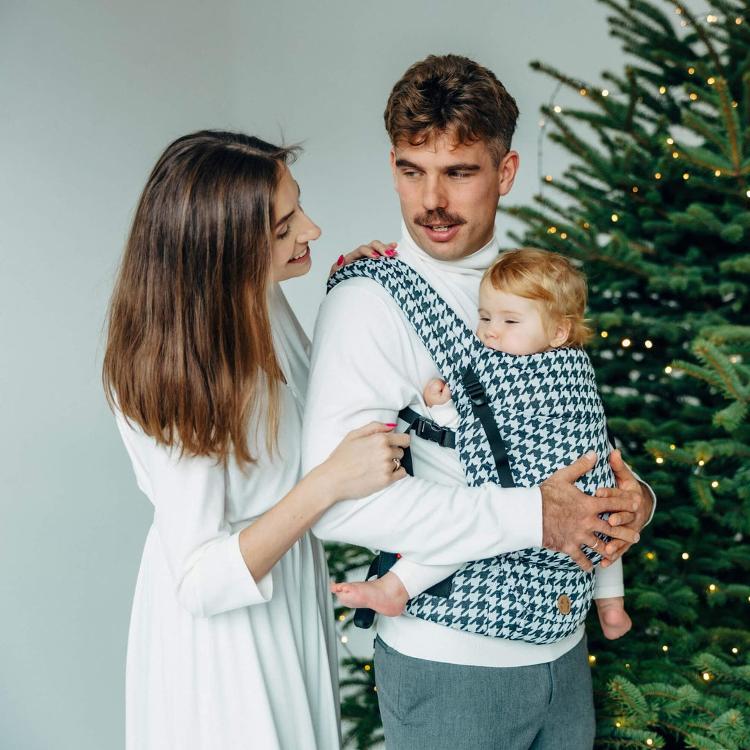 LennyLamb - LennyLight Baby Carrier - Pata de Gallo - Pixels (Cotton/Silk/Bamboo) - Cloth and Carry