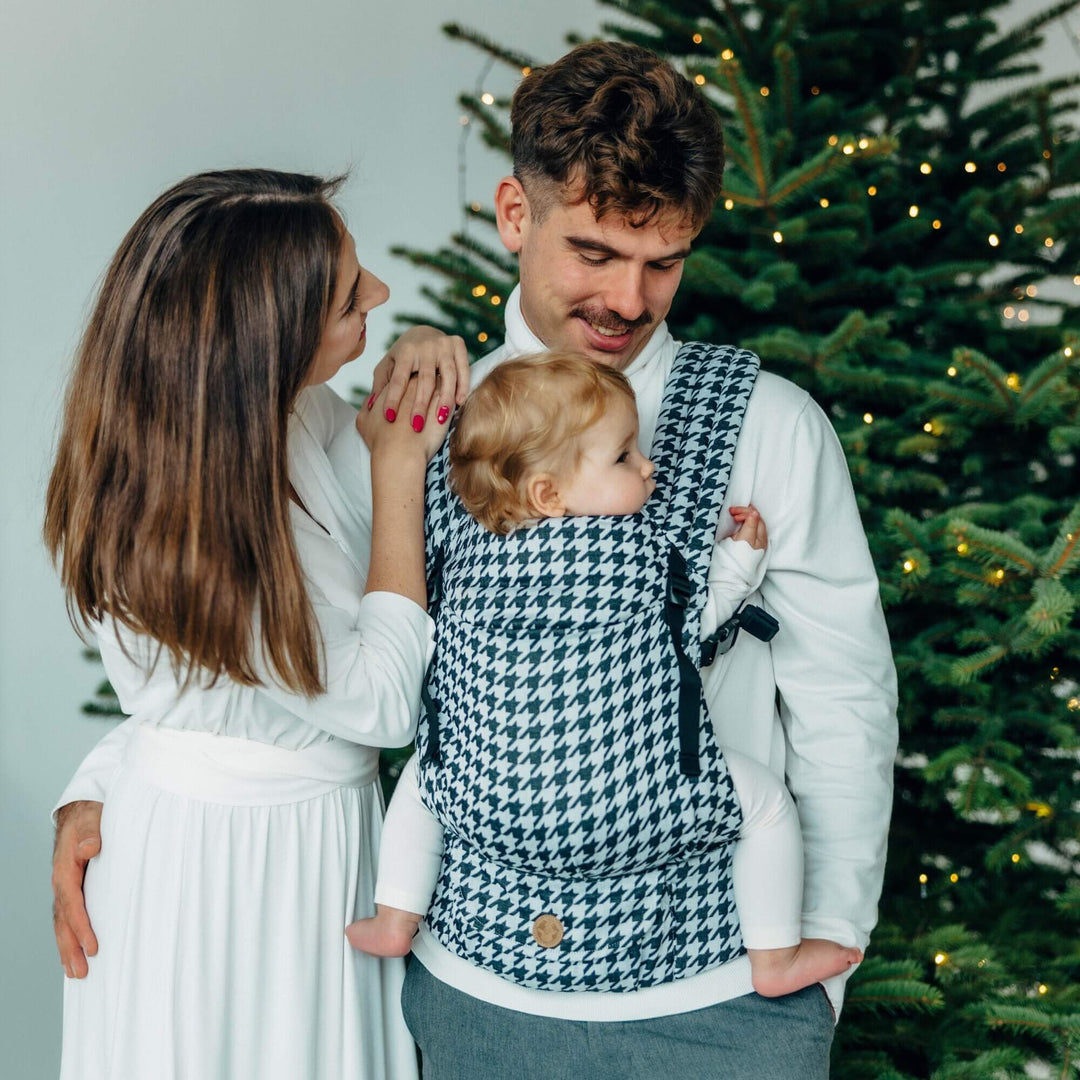 LennyLamb - LennyLight Baby Carrier - Pata de Gallo - Pixels (Cotton/Silk/Bamboo) - Cloth and Carry