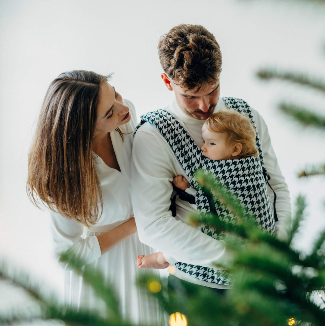 LennyLamb - LennyLight Baby Carrier - Pata de Gallo - Pixels (Cotton/Silk/Bamboo) - Cloth and Carry