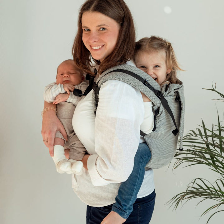 Neko Slings-Neko Slings - Switch Toddler Carrier - Grey Diamond - Cloth and Carry