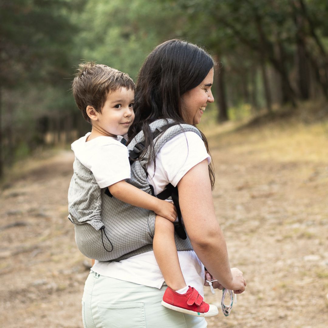 Neko Slings-Neko Slings - Switch Toddler Carrier - Grey Diamond - Cloth and Carry