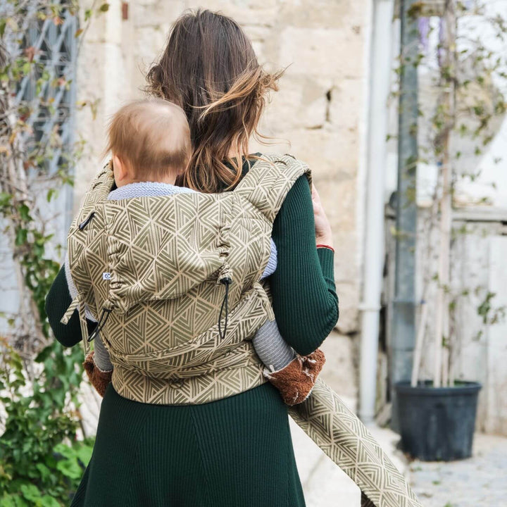 Neko Slings Half Buckle Carrier - Cedar - Baby Size